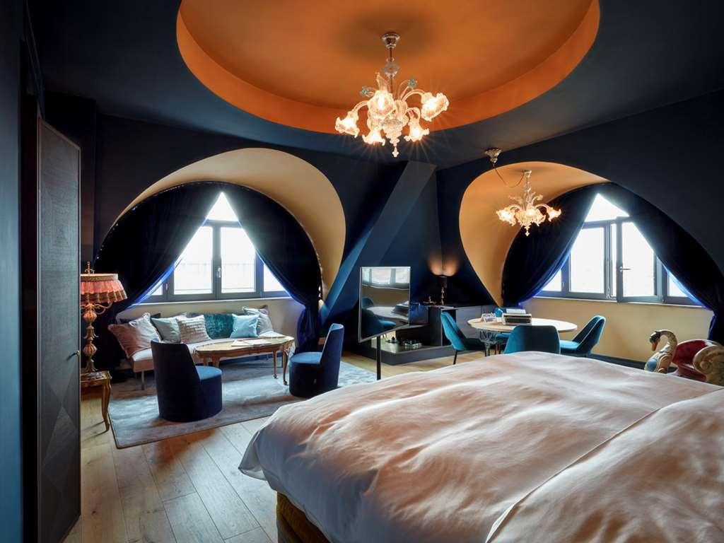 25Hours Hotel The Royal Bavarian Mnichov Pokoj fotografie